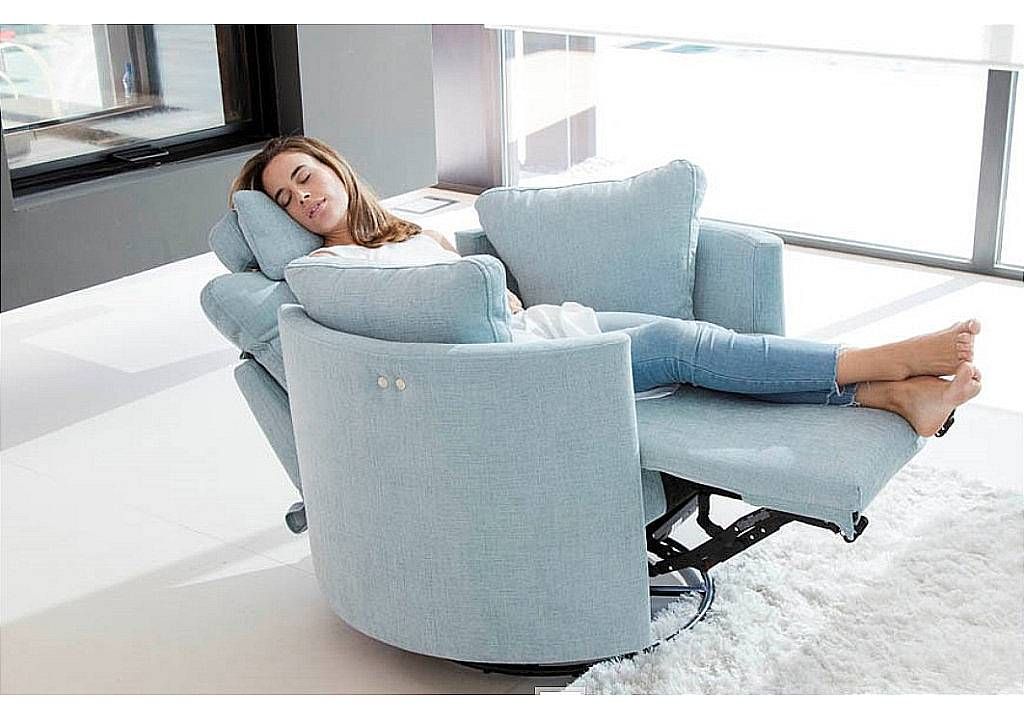 Ultimate Comfort: The Benefits of a
Swivel Reclining Chair