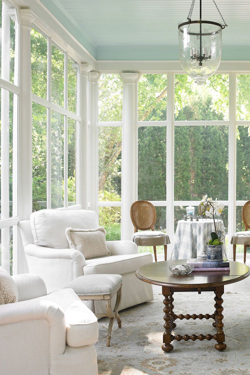 Transform Your Space: Sunroom Furniture
Ideas to Create a Relaxing Oasis