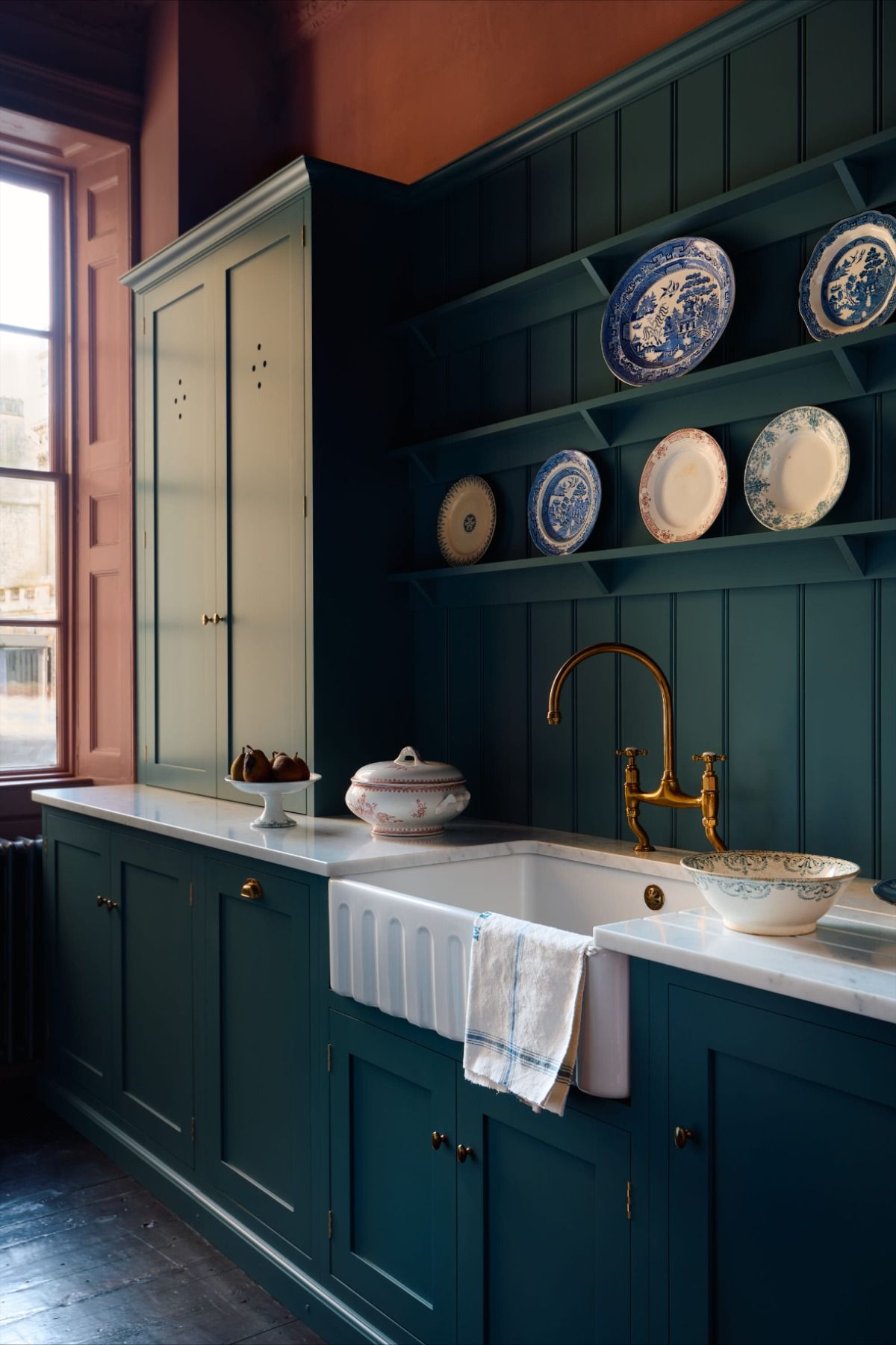 Tips for Maximizing Storage Space in Your
Sink Cabinet