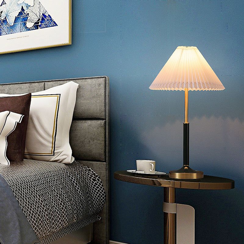 The Ultimate Guide to Choosing the
Perfect Touch Table Lamp for Your Bedroom