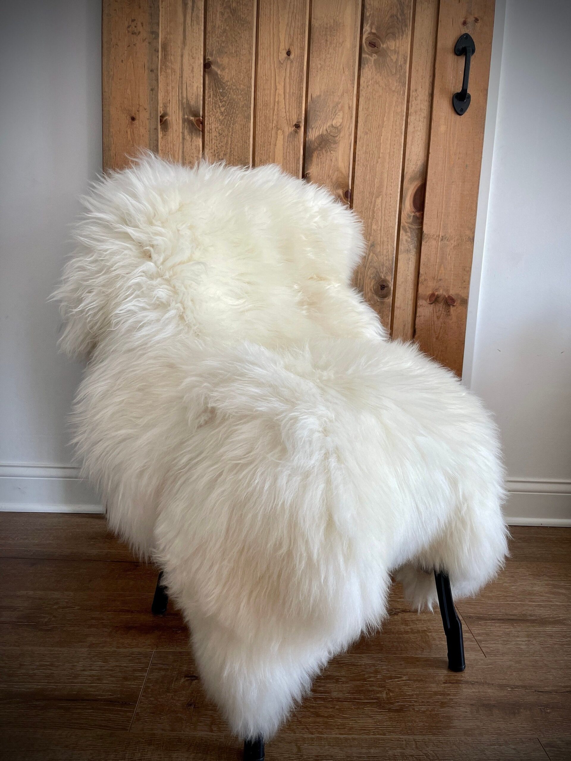 Luxurious White Fur Shag Rug: How to
Style and Care for Your Cozy Home Accessory