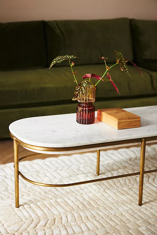 Exploring the Elegance of Lucite Coffee
Tables