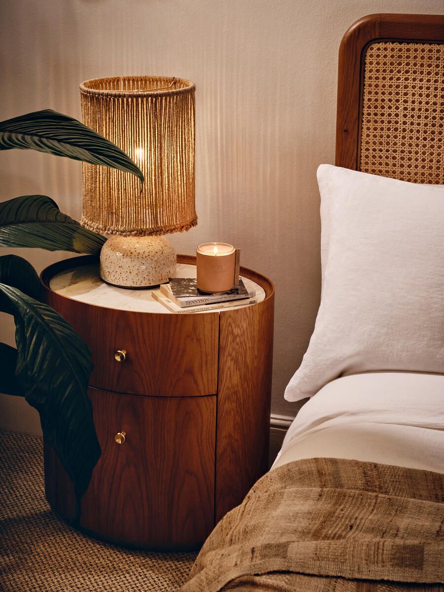 How to Choose the Perfect Bedside Table
for Your Bedroom