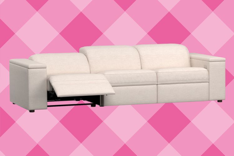 Choosing the Perfect Reclining Sofa for
Your Living Room