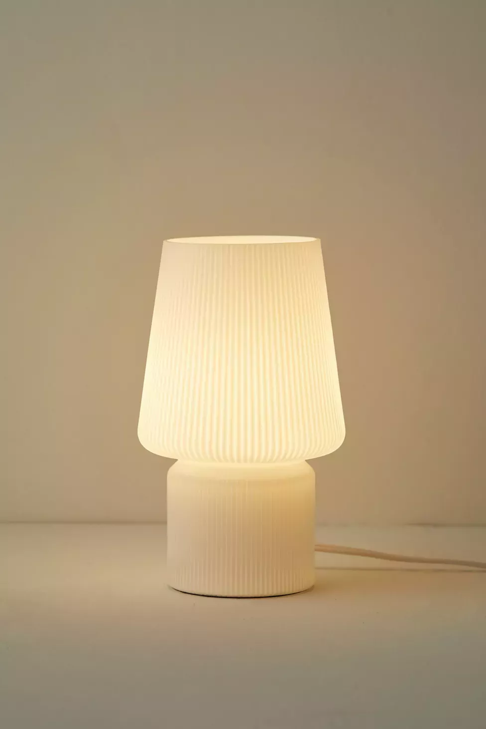 Elevate Your Bedroom Decor with Stylish
Table Lamps