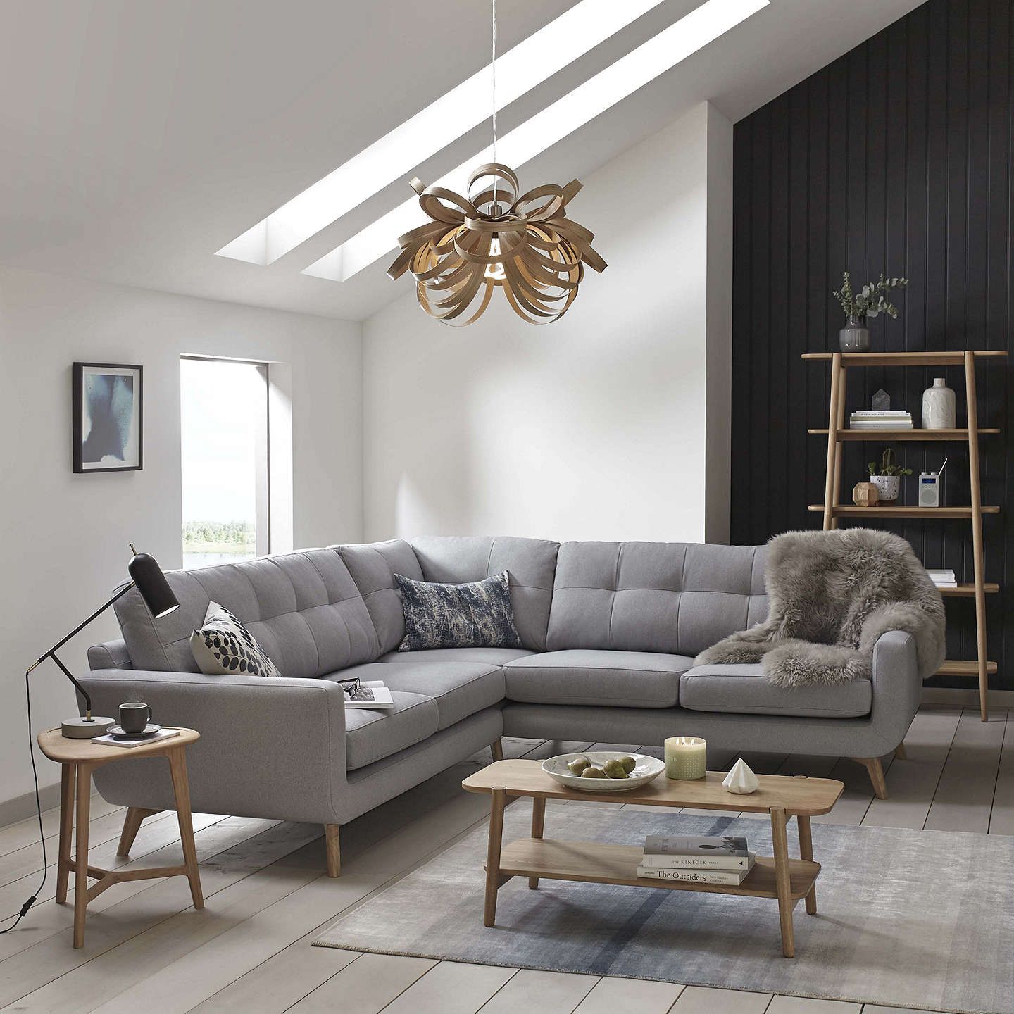 Innovative Ways to Arrange Your Corner
Leather Sofa for Maximum Comfort