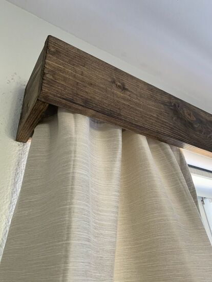 The Ultimate Guide to Choosing and
Styling Window Valances