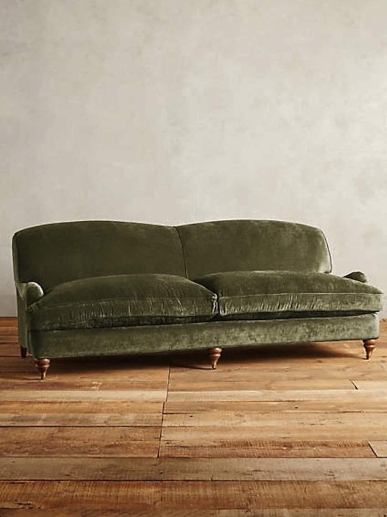 Why Velvet Sofas are the Ultimate
Statement Piece
