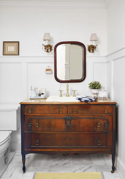 The Ultimate Guide to Choosing Vanity
Furniture for Your Bedroom