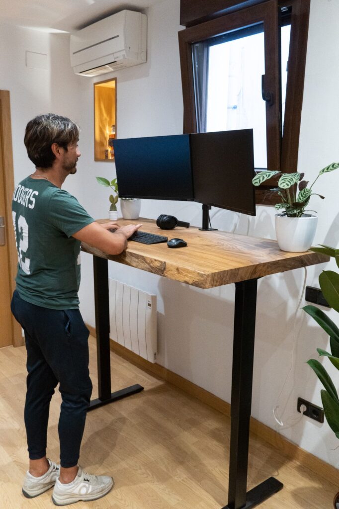 1712296594_Sit-Stand-Desk.jpg