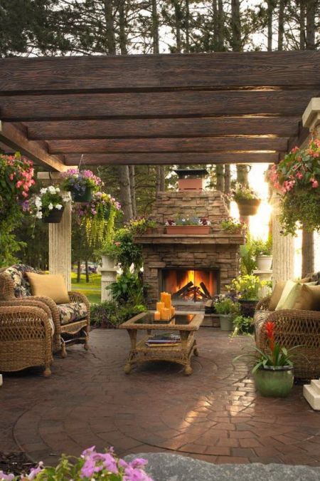 Beautiful Pergola Designs to Enhance Your
Outdoor Space