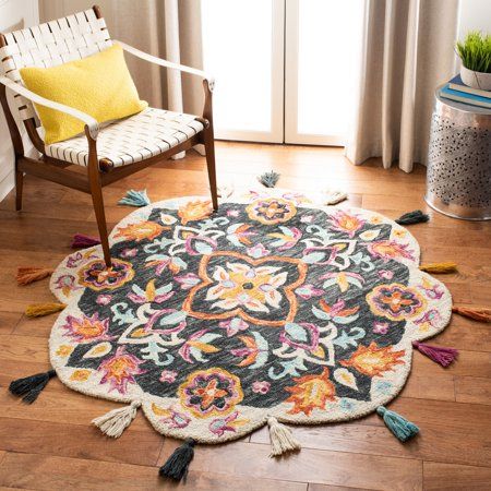 From Rectangle to Round: Transforming
Your Room with a Circular Rug