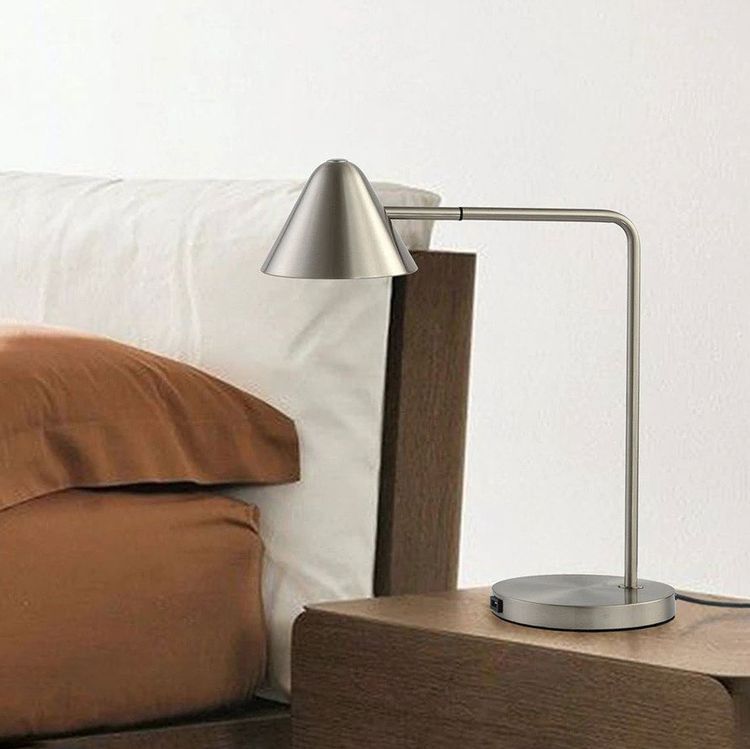 Enhance Your Bedroom Decor with Bedside
Touch Lamps