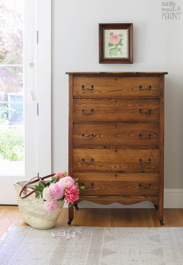Why Wooden Chest of Drawers Are a
Must-Have in Every Home