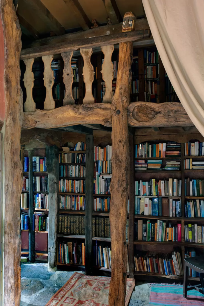 Oak-Bookcase.png