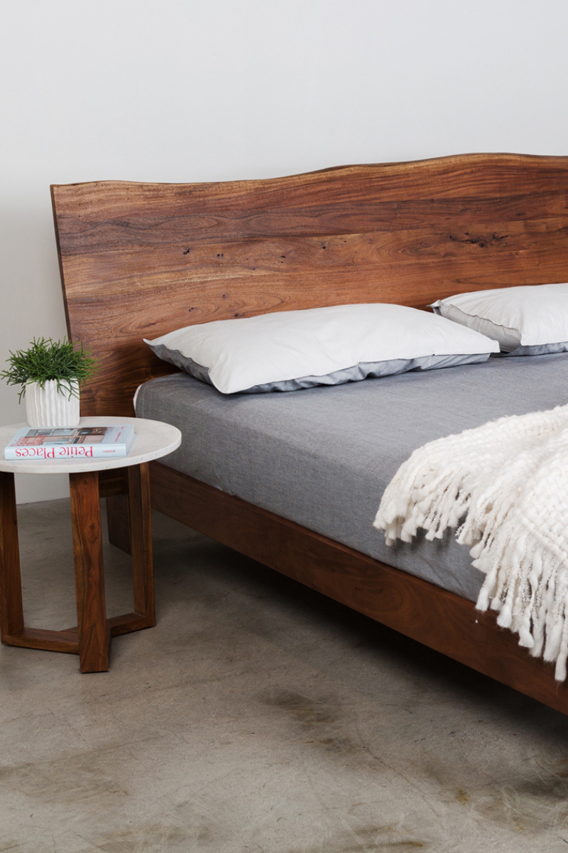 Choosing the Best Wood Bed Frame for Your
Bedroom