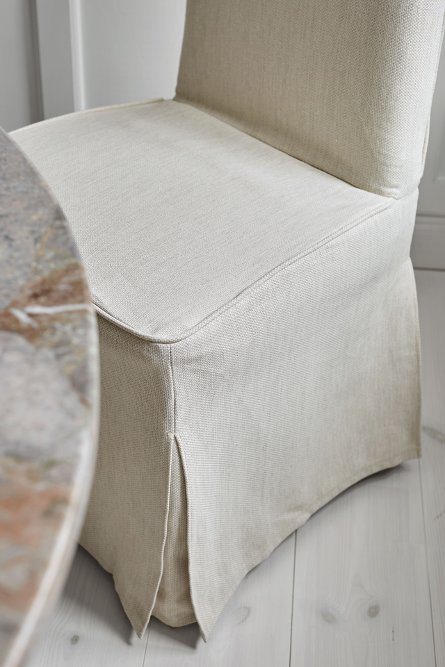 Elevate Your Dining Room Decor with Chair
Slipcovers