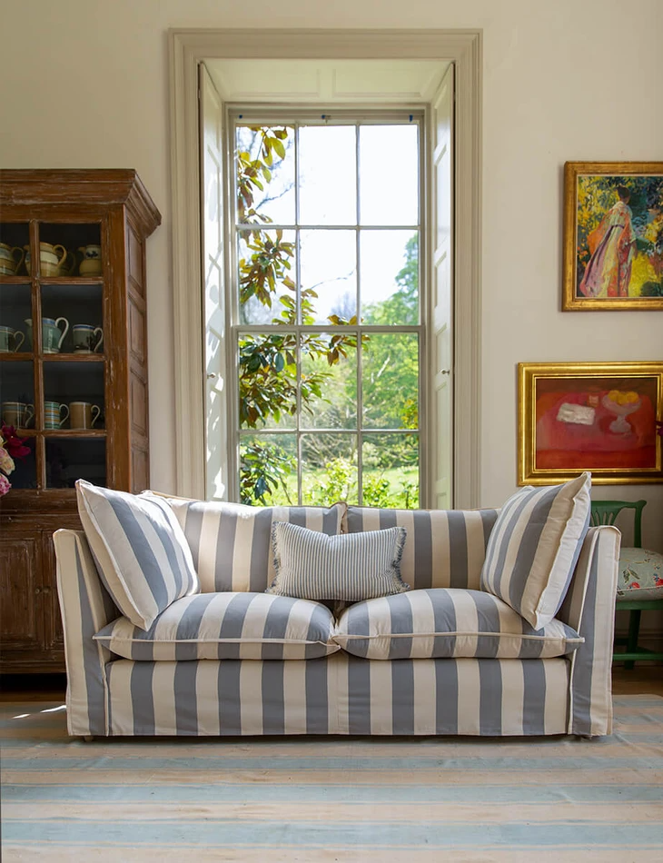 How to Choose the Perfect Sofa Cushions
for Your Home