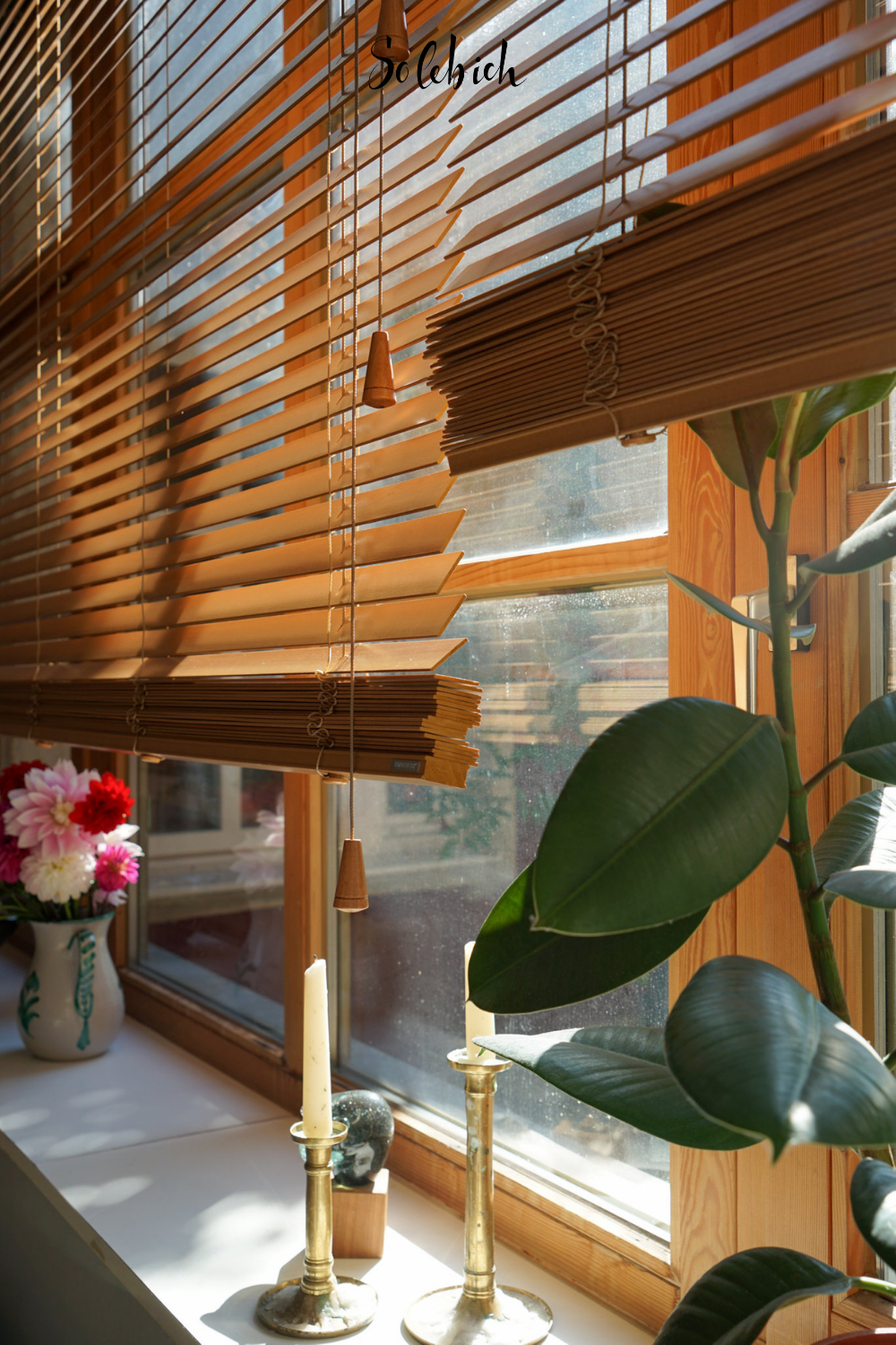 The Timeless Elegance of Wooden Blinds
for Your Home