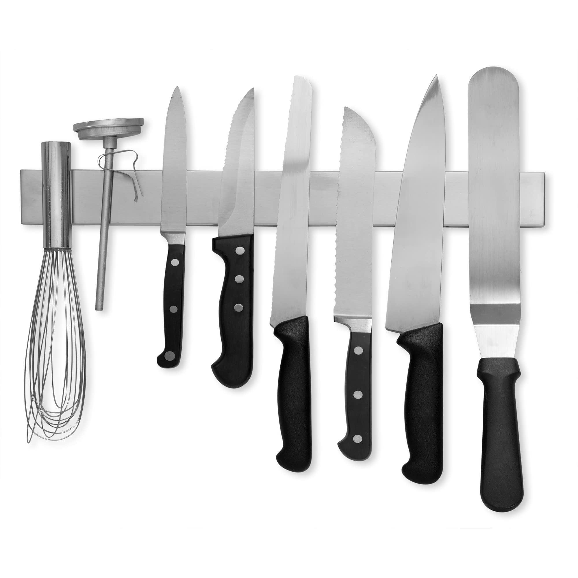 Place a magnetic ​knife ⁢holder⁣ on your wall in the small kitchen